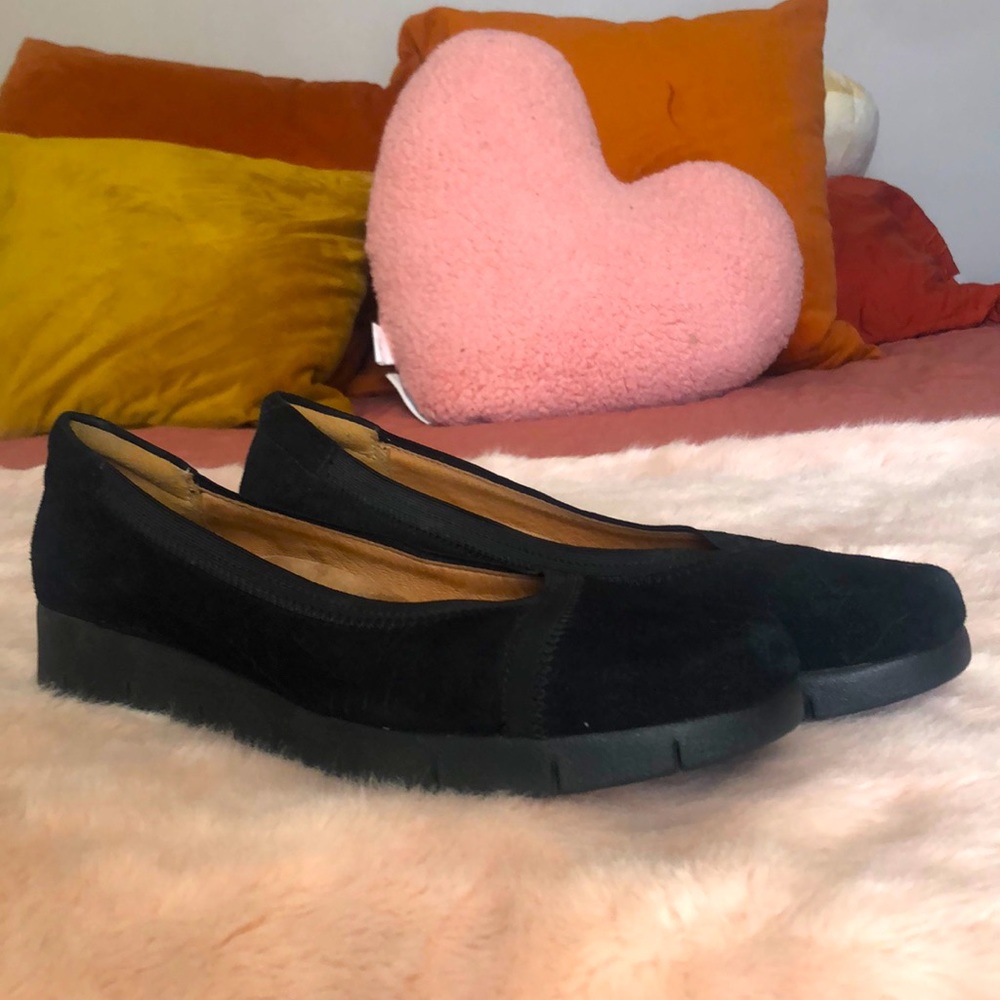 Clarks Artisan Womens Black Suede Leather Flats Slip Ons